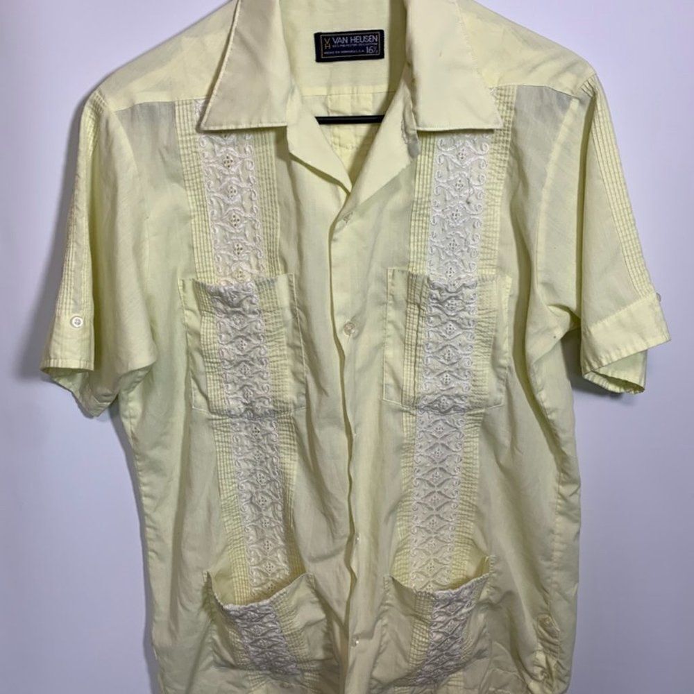 Vintage Van Heusen Classic Hawaiian Style Shirt